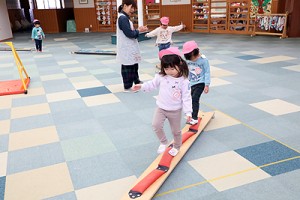 サーキット遊び　たのしいね‼　　ひよこ