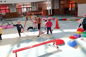 サーキット遊び　たのしいね‼　　ひよこ