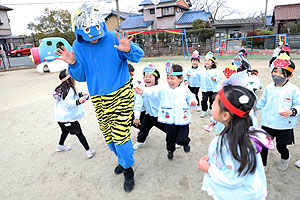 節分　みんなで豆まきをしました　全園児