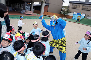 節分　みんなで豆まきをしました　全園児