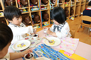 給食おいしかったね　　きりん・ぱんだ・ことり・りす