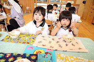 お給食の様子です　うさぎ・りす