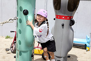 園庭で思いっきり遊びました！　ばら・すみれ・たんぽぽ・さくら