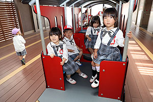 みんなで汽車に乗りました　りす