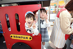 みんなで汽車に乗りました　りす
