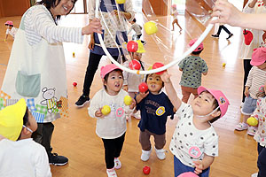 ボール遊び　あひる・ひよこ