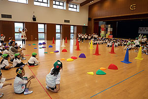 4月生まれのお誕生会　「春の大運動」　年長組　NO.2