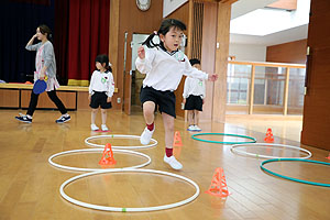 ホールでサーキット遊び　B