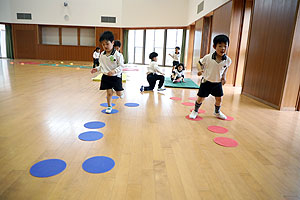 ホールでサーキット遊び　B