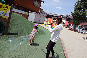 どろんこ遊びとシャボン玉に挑戦！　A・C