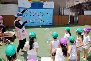 どろんこ遊びとシャボン玉に挑戦！　A・C