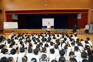 人権についてお話を聞きました　　年長