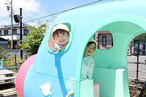 園庭遊びの様子　ぱんだ・こあら・うさぎ・ことり