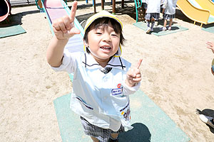 園庭遊びの様子　ぱんだ・こあら・うさぎ・ことり