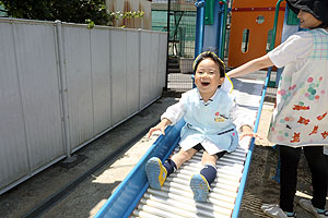 園庭遊びの様子　ぱんだ・こあら・うさぎ・ことり