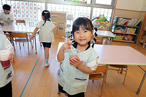 色水遊び　楽しかったね　すみれ