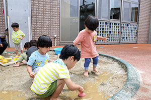 泥んこ遊び楽しかったね　　あひる