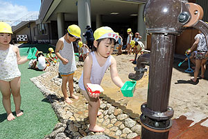 泥んこ遊び　ひまわり・きりん