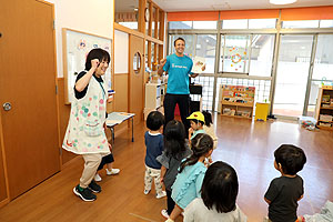 イングリッシュ　ひよこ・あひる