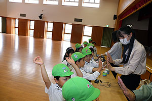 こども水道講座が開かれました　年長組　NO.2