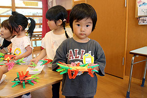 洗濯ばさみ遊び！楽しかったね　　あひる