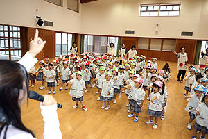 5月生まれのお誕生会　　年少組