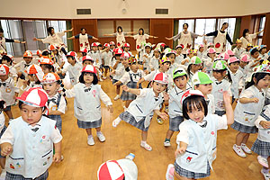 5月生まれのお誕生会　　年少組