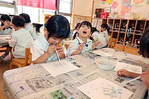 アジサイの制作　ーシャボン玉アートー　ことり　