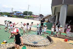 どろんこ遊び　りす・ことり