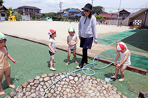 どろんこ遊び　りす・ことり