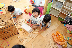 お部屋で自由遊び　E・こあら