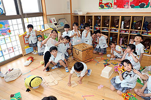 お部屋で自由遊び　E・こあら