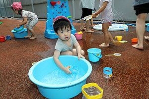 水遊びたのしかったね　ひよこ