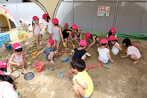 砂場遊び楽しかったね　きりん・ばら