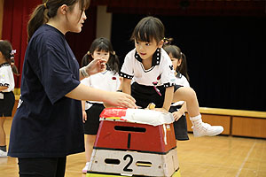 体操教室　ー跳び箱ー　ばら