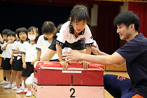 体操教室　ー跳び箱ー　すみれ