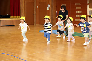 体操教室がありました　ひよこ・あひる