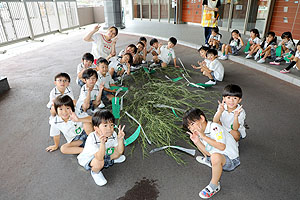 短冊に願いを込めて　年長組