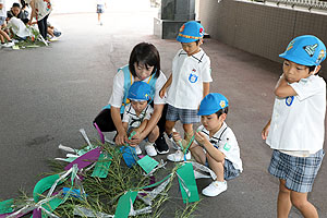 短冊に願いを込めて　年長組