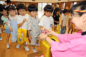 エンゼル七夕まつり　おかしのつかみどり・的あて・わなげ　年長　NO.3