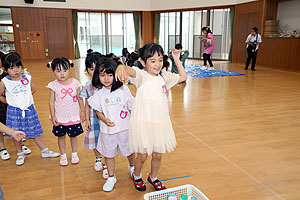 エンゼル七夕まつり　おかしのつかみどり・的あて・わなげ 　年中 NO.1