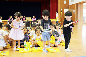 エンゼル七夕まつり　おかしのつかみどり・的あて・わなげ 　年中 NO.1