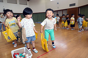 エンゼル七夕まつり　おかしのつかみどり・的当て・わなげ　年少・ひよこ・あひる　NO.2