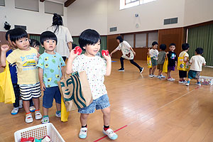 エンゼル七夕まつり　おかしのつかみどり・的当て・わなげ　年少・ひよこ・あひる　NO.2