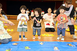 エンゼル七夕まつり　おかしのつかみどり・的当て・わなげ　年少・ひよこ・あひる　　NO.1