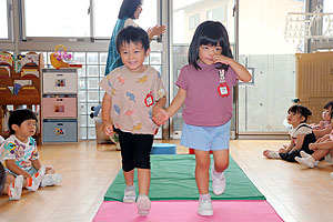 可愛いファッションショーが開かれました！　ぱんだ・ことり・こあら・りす・うさぎ　