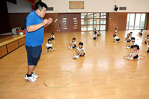 体操教室　ーなわとびー　　ばら