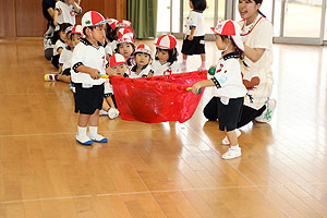 7月生まれのお誕生会　ー おみこしリレー ー　年少組