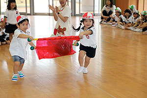 7月生まれのお誕生会　ー おみこしリレー ー　年少組