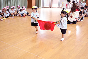 7月生まれのお誕生会　ー おみこしリレー ー　年少組